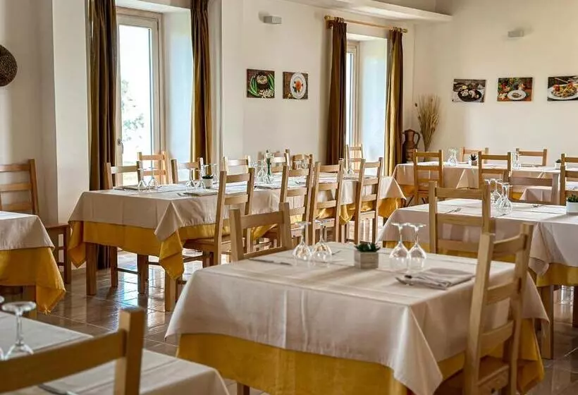 ホテル Agriturismo Masseria Cannella
