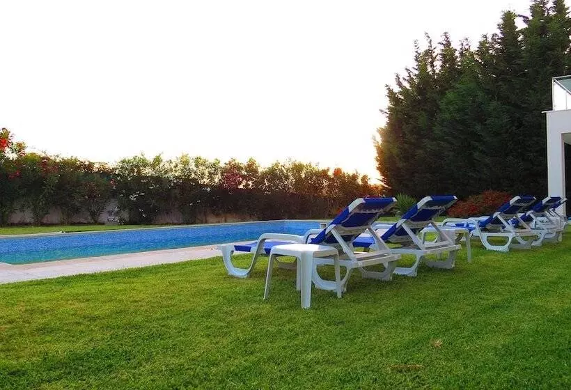 Hotelli Hilltop Oasis Lisboa Oeiras