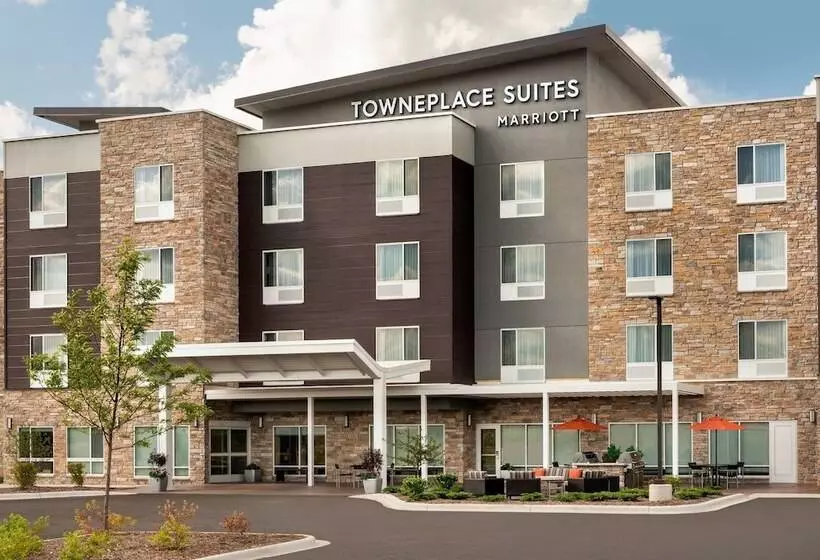 ホテル Towneplace Suites By Marriott Milwaukee Grafton