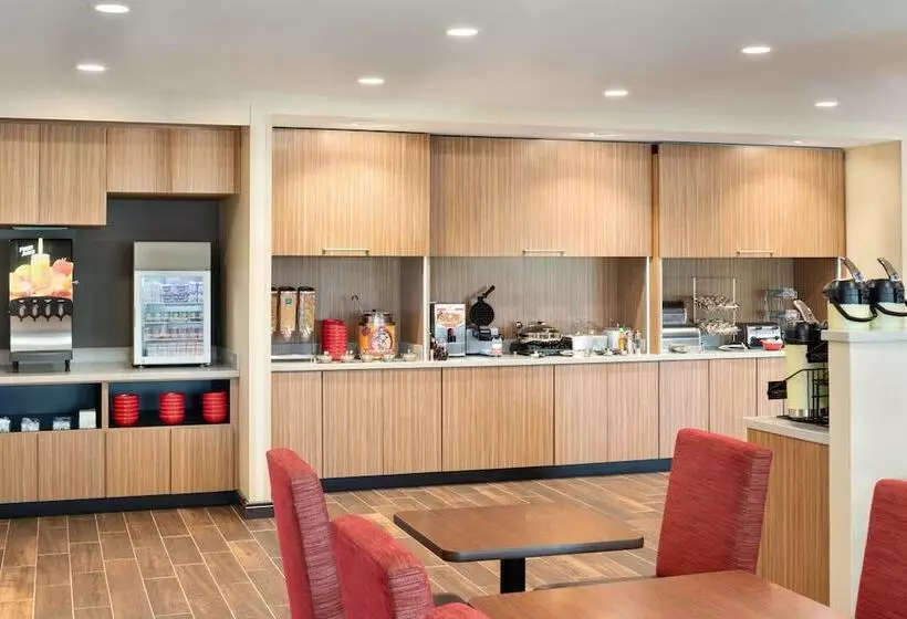 ホテル Towneplace Suites By Marriott Milwaukee Grafton