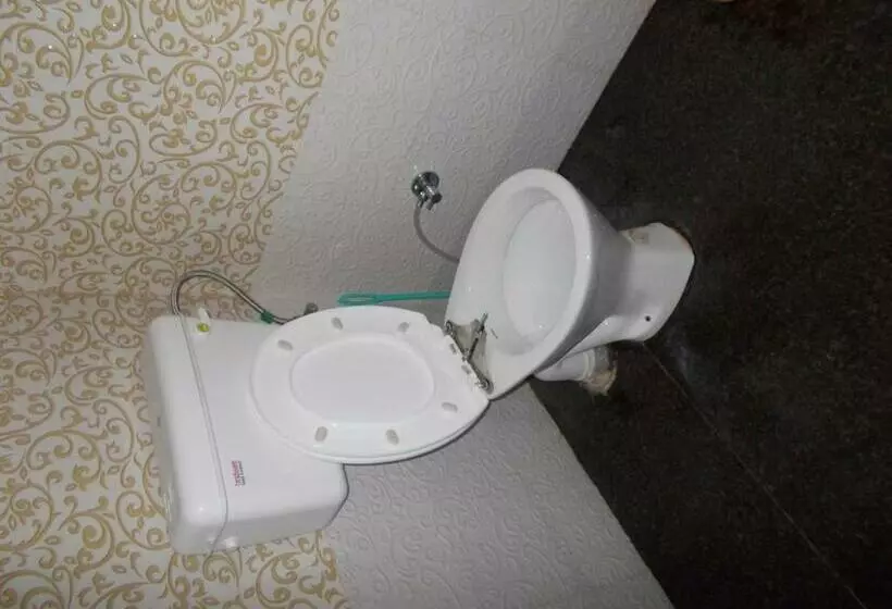 ペンション Ratnam Guest House