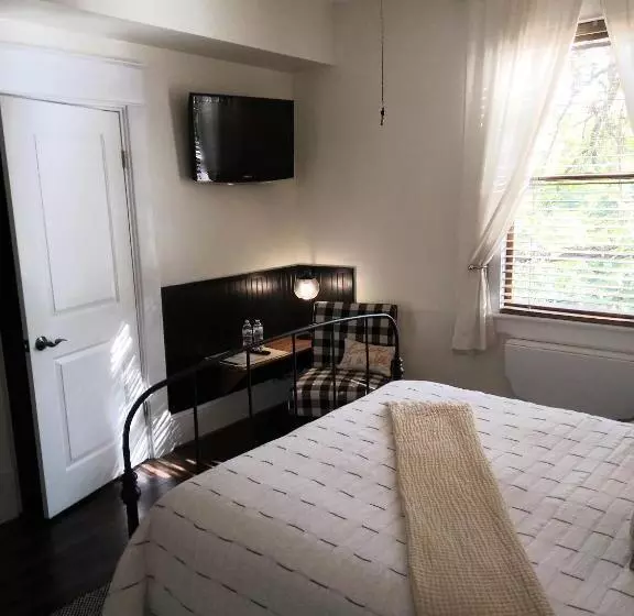 Aamiaismajoitus (B&B) Black Lantern Inn