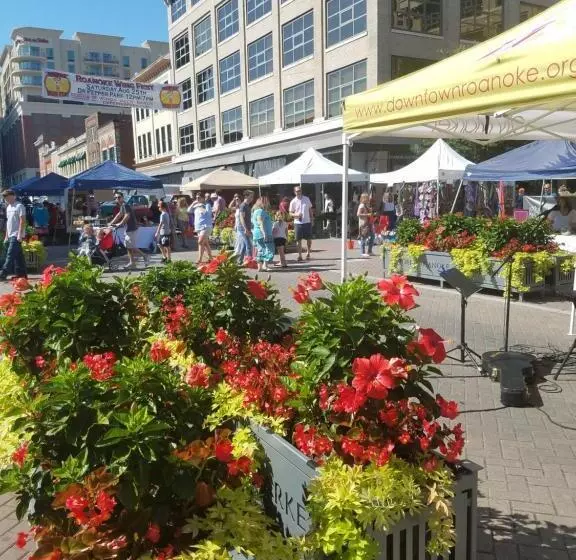 Aamiaismajoitus (B&B) Black Lantern Inn