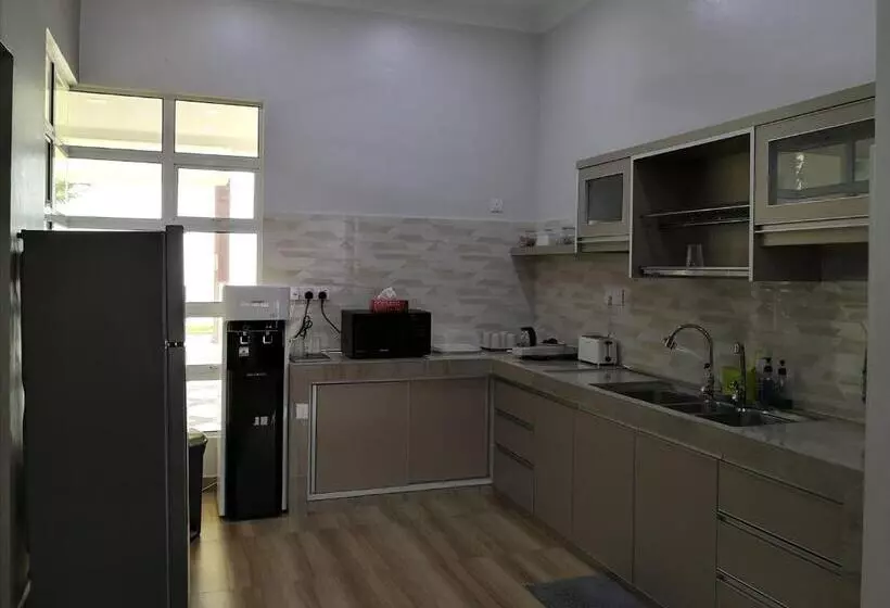 Aamiaismajoitus (B&B) Che Beach House