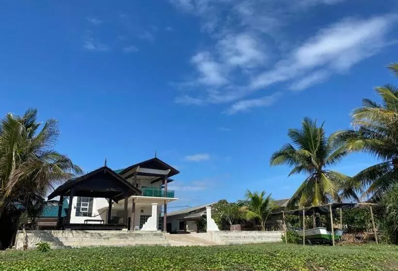 Aamiaismajoitus (B&B) Che Beach House