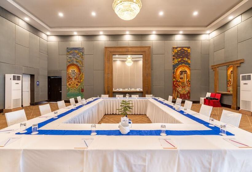 هتل Soaltee Westend Premier