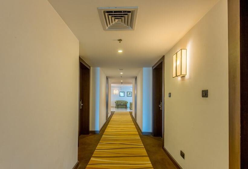 هتل Soaltee Westend Premier