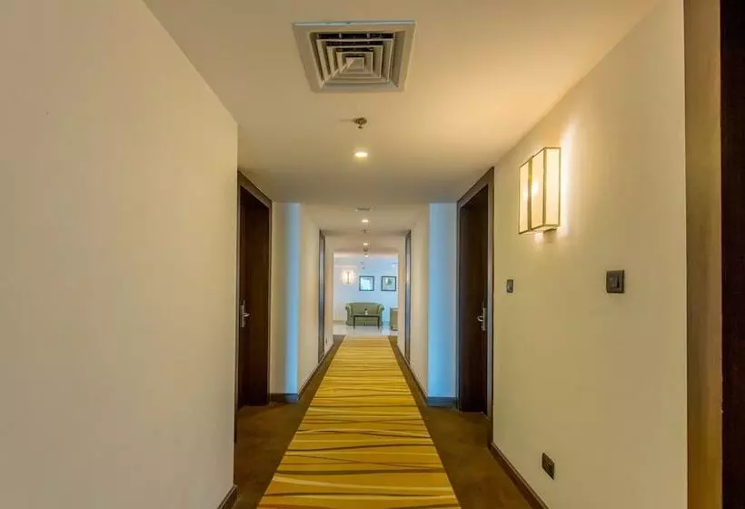 هتل Soaltee Westend Premier