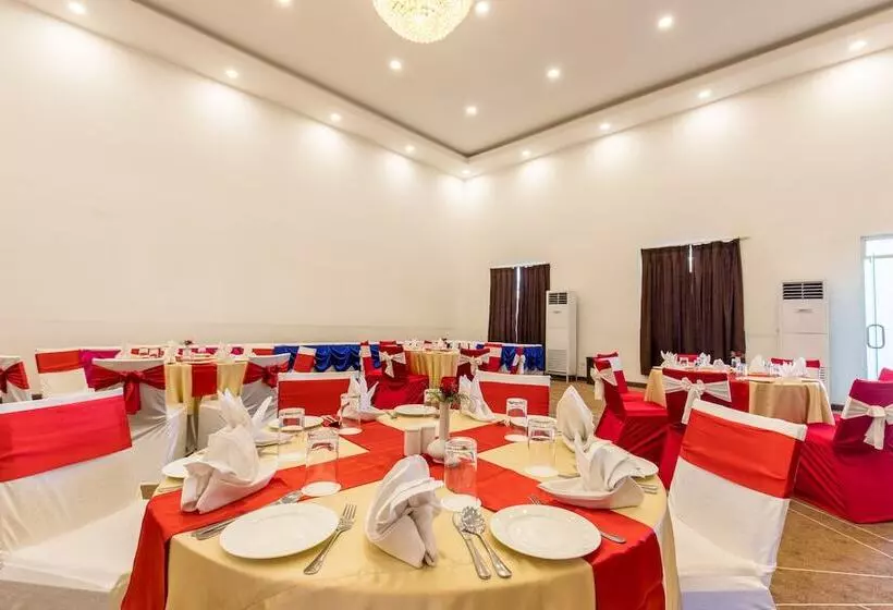 هتل Soaltee Westend Premier