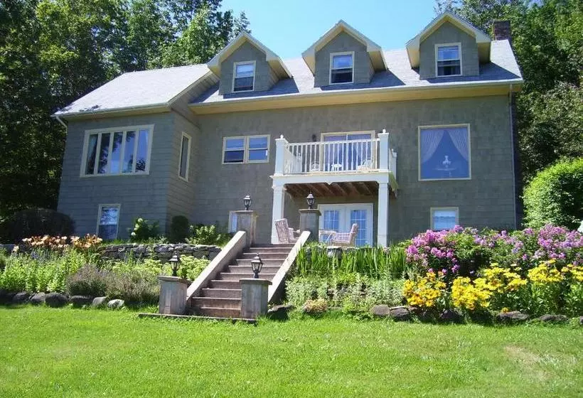 Oceanhillside B&b