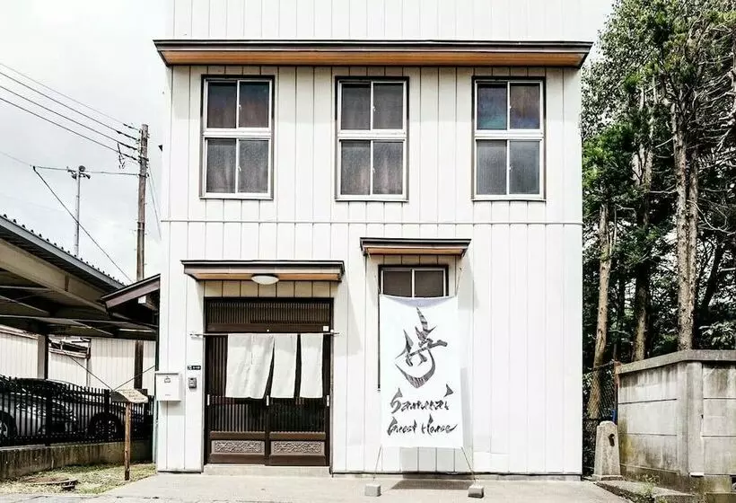 Majatalo Samurai Guest House