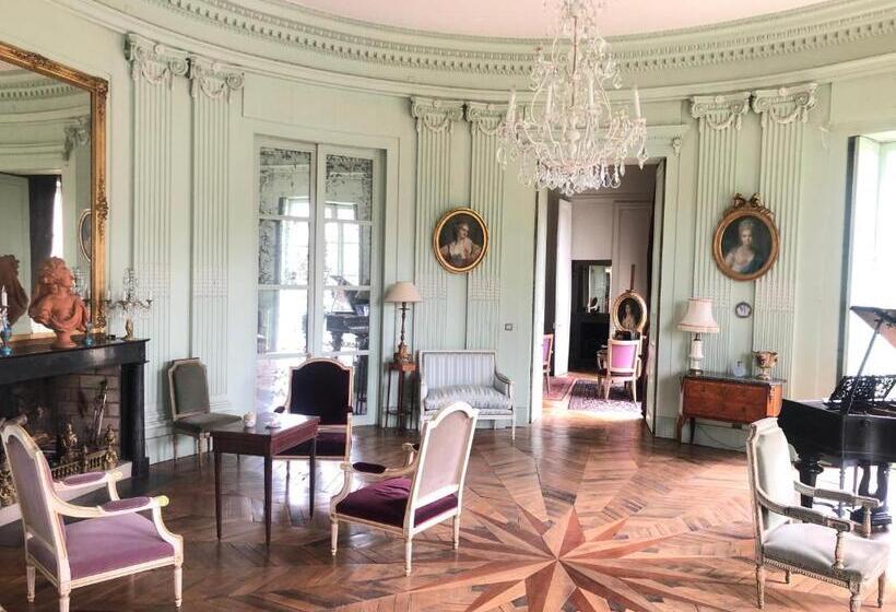 مبيت وإفطار Castel Saintleonard