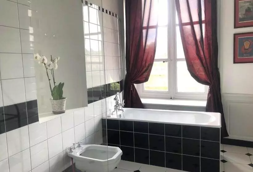 ベッドアンドブレックファースト Castel Saintleonard