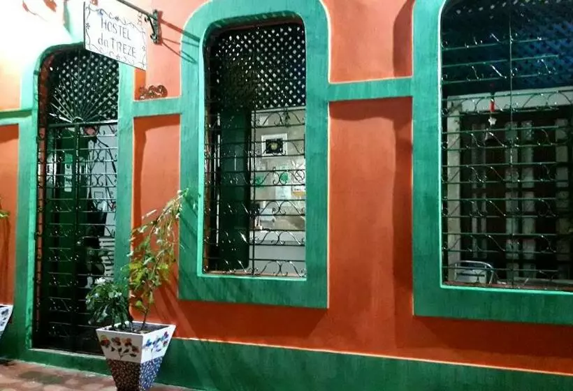 Hostel Da 13 E Suítes