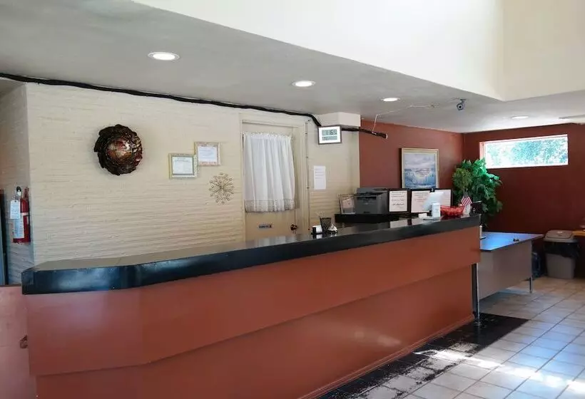 Hotelli River Park Inn