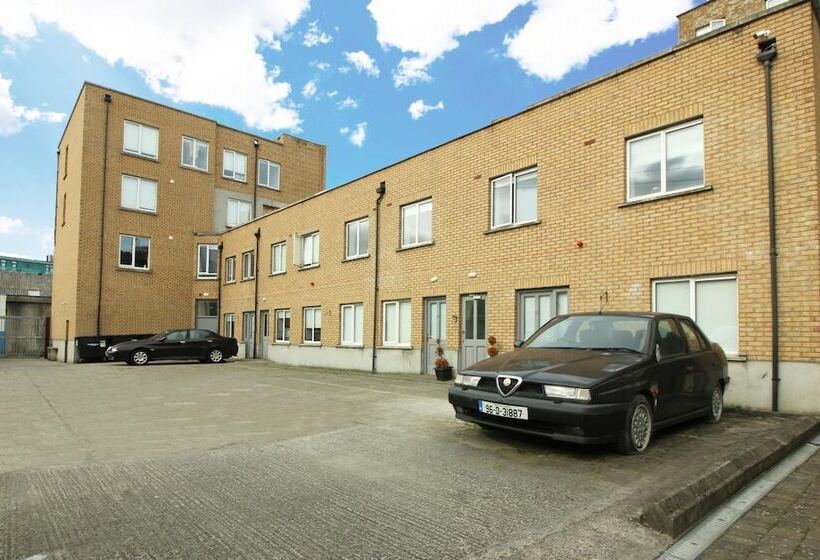 膳宿费 Tom Dick And Harriet S Accommodation