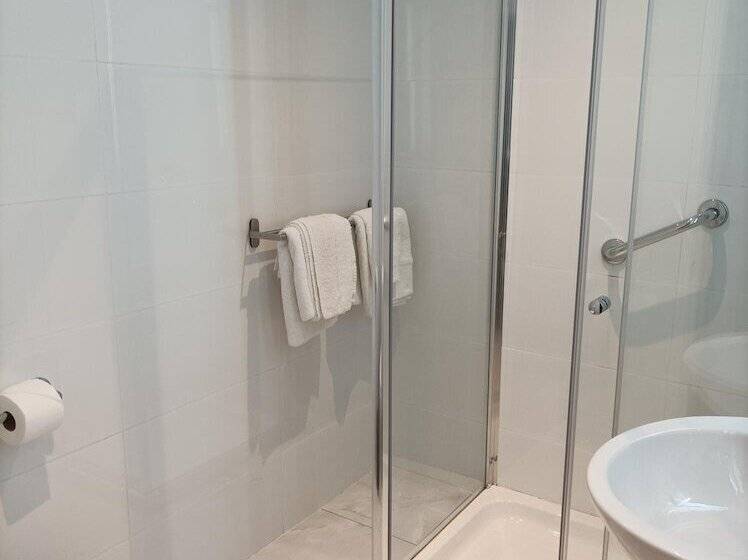 膳宿费 Tom Dick And Harriet S Accommodation