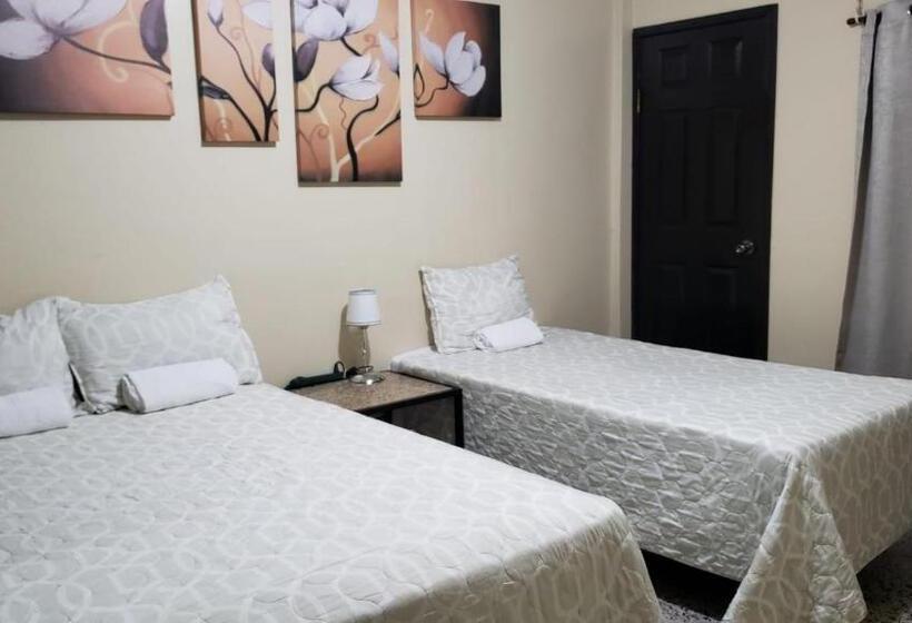 هاستل Casa Altamira