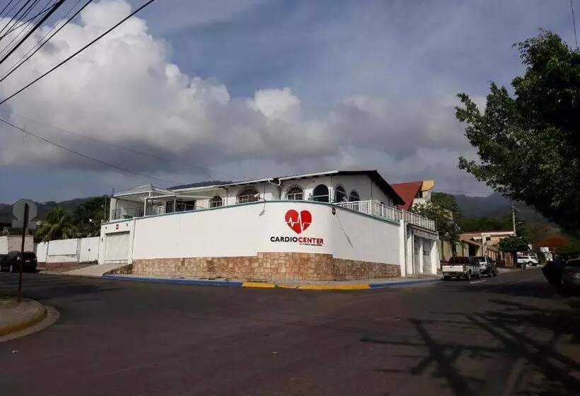 Retkeilymaja Casa Altamira