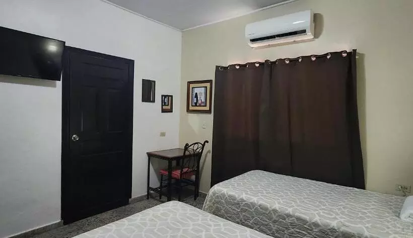 Retkeilymaja Casa Altamira