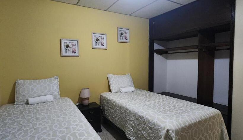 هاستل Casa Altamira