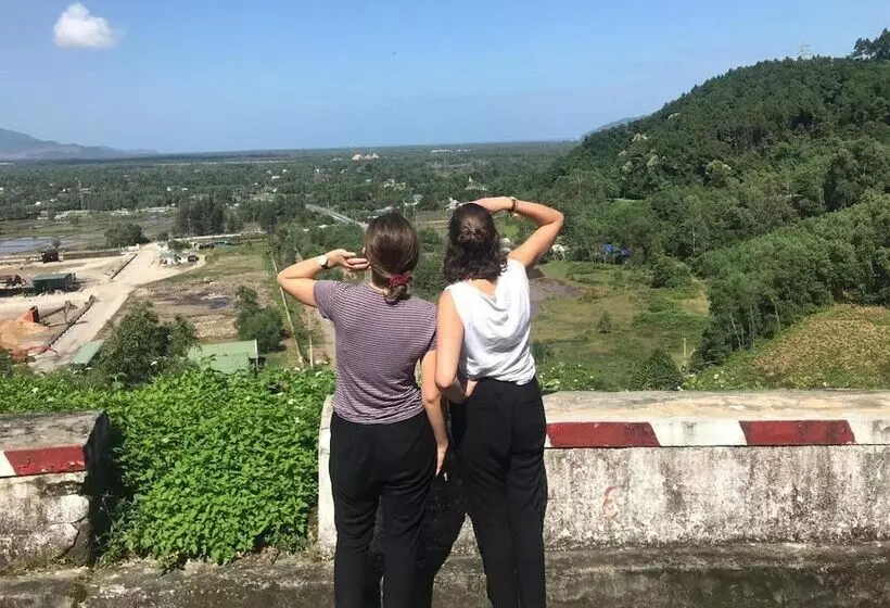 تختخواب و صبحانه Eva Homestay