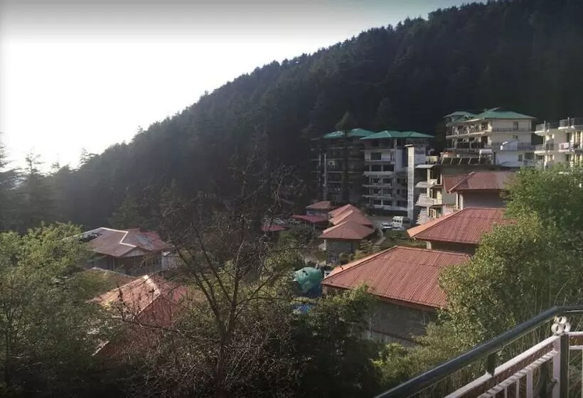 ホテル Dharamkot Inn