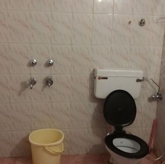 فندق Dharamkot Inn