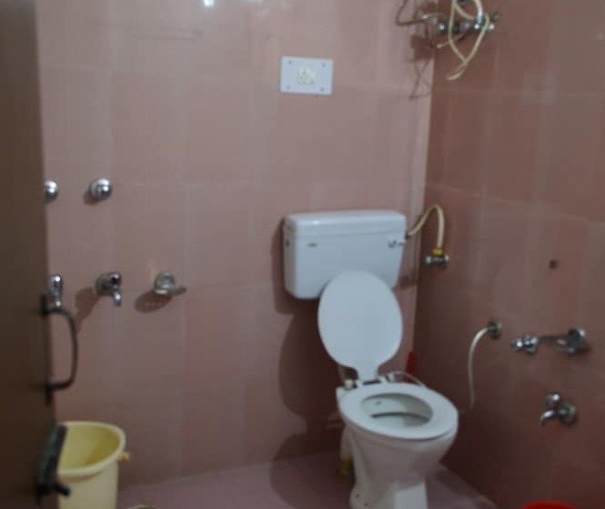 فندق Dharamkot Inn