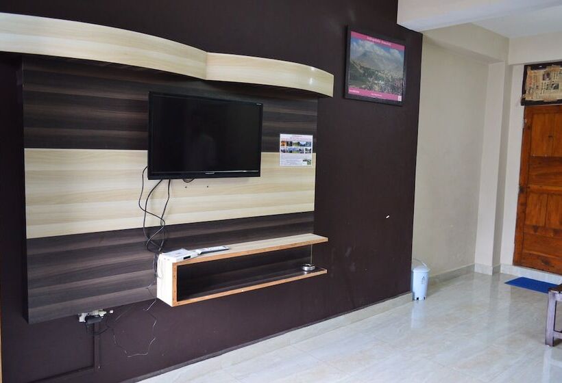 فندق Dharamkot Inn