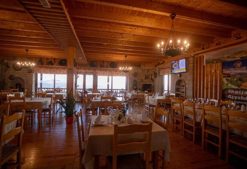 فندق Grandpa S House