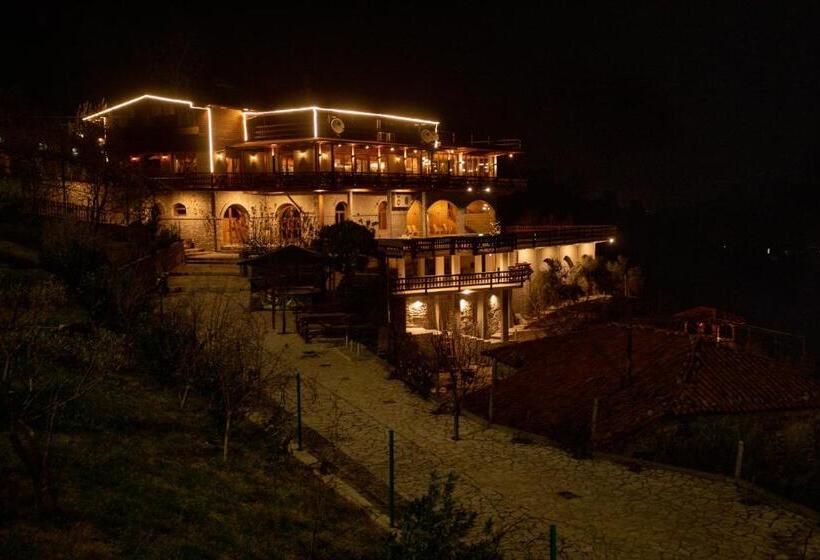 فندق Grandpa S House