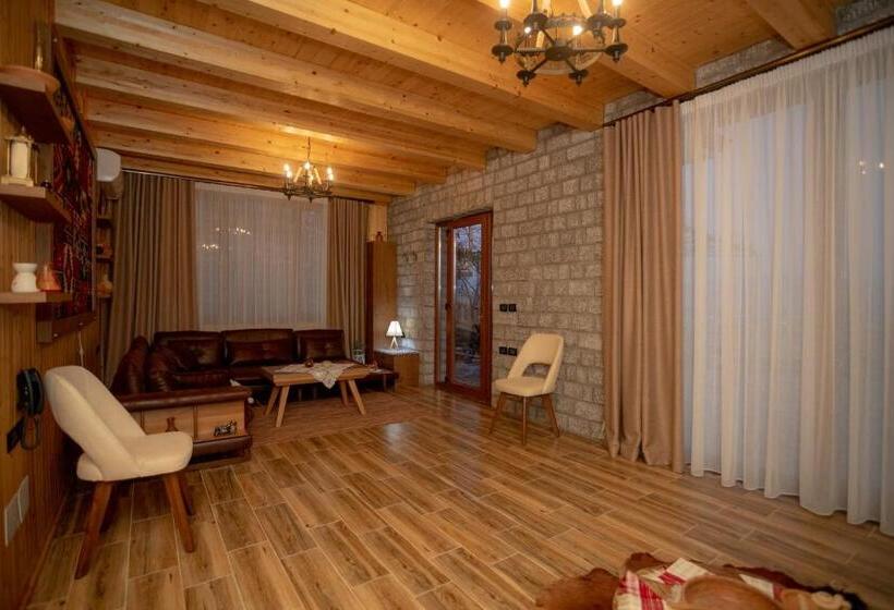 فندق Grandpa S House