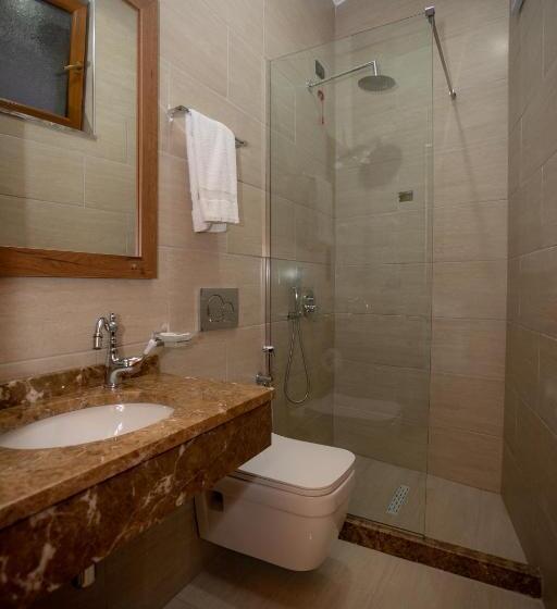 فندق Grandpa S House