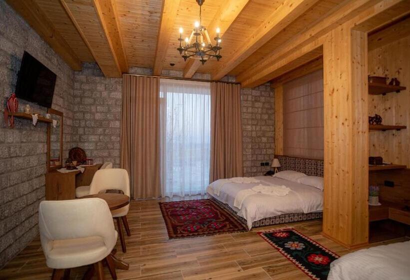 فندق Grandpa S House