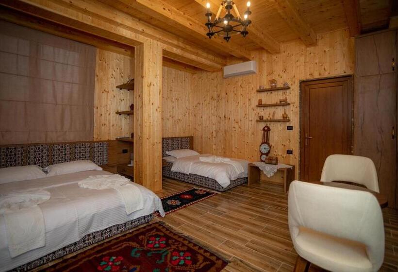 فندق Grandpa S House