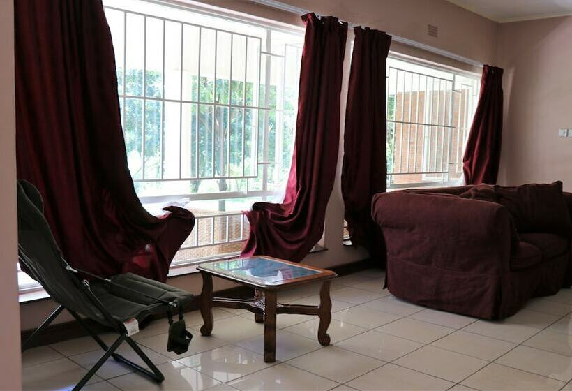 پانسیون 43 House