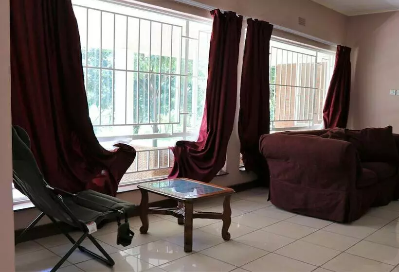 پانسیون 43 House