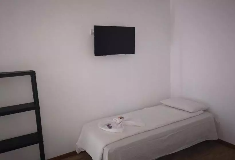 پانسیون Horia