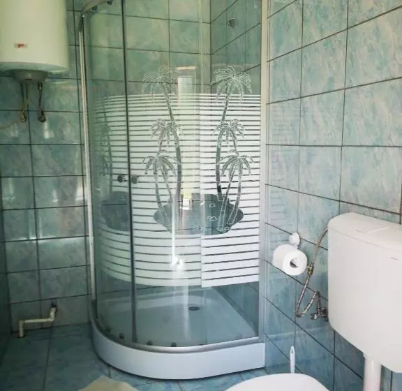 پانسیون Horia