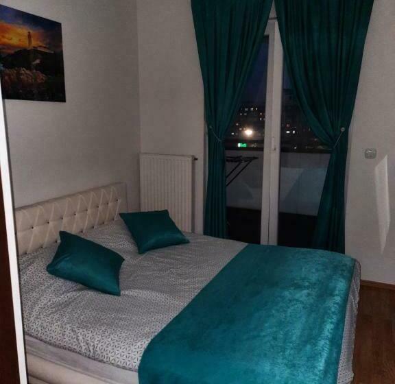 پانسیون Omega