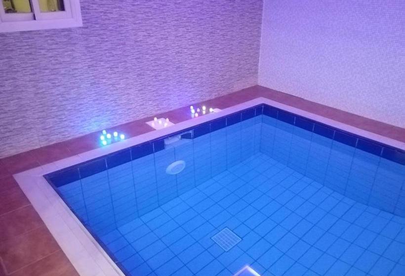 Al Worod Al Thahabia Chalets