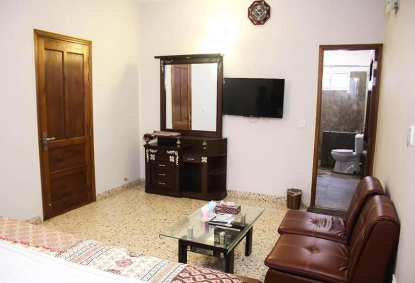 تختخواب و صبحانه Royal Fantasy