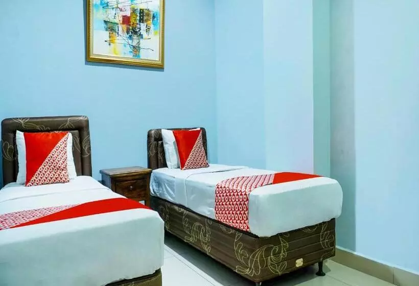 Hotelli Reddoorz Plus @ Cikarang