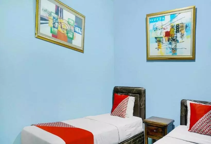 Hotelli Reddoorz Plus @ Cikarang