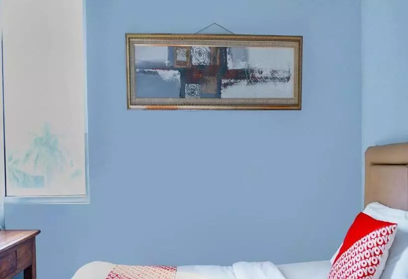 Hotelli Reddoorz Plus @ Cikarang