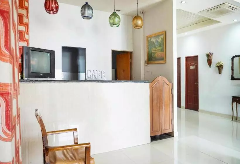 Hotelli Reddoorz Plus @ Cikarang