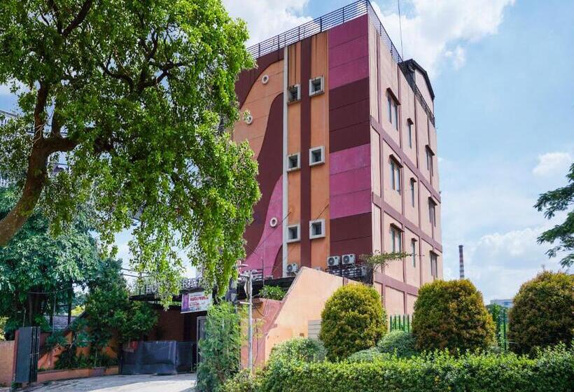 Hotel Reddoorz Plus @ Cikarang