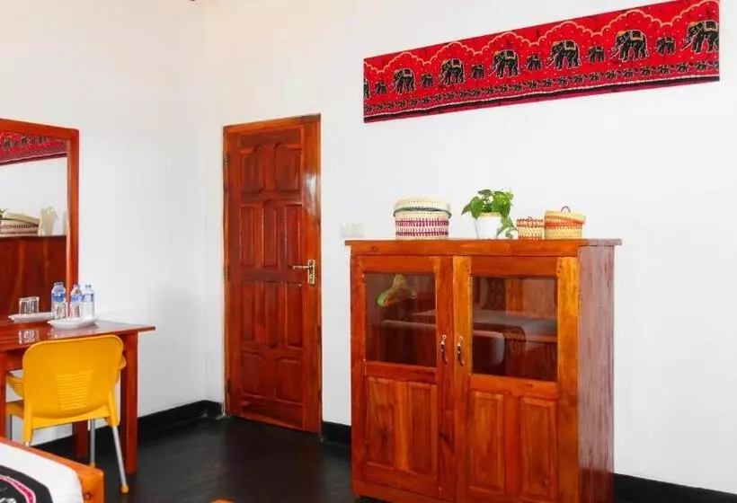 هتل Regina Beach Bungalow