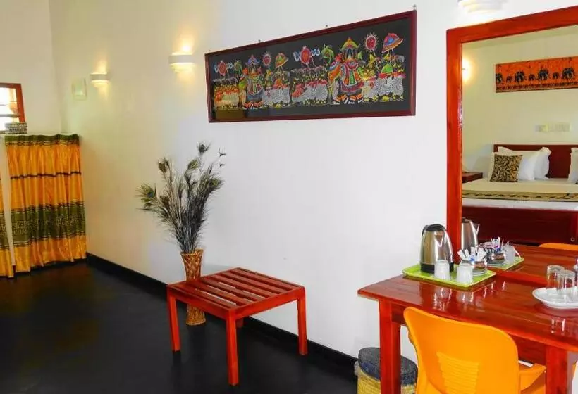 هتل Regina Beach Bungalow